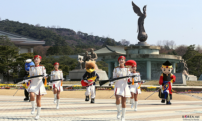 Military band, honor guard to resume Cheong Wa Dae shows